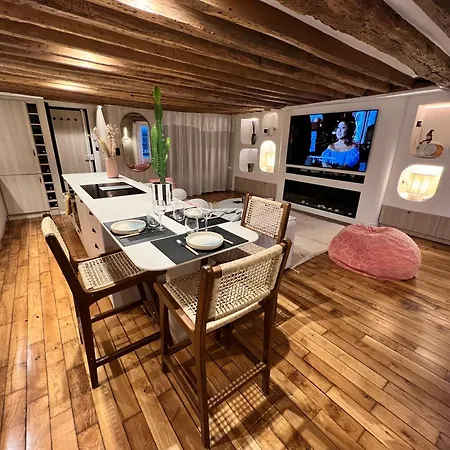Luxe Louvre Apartament