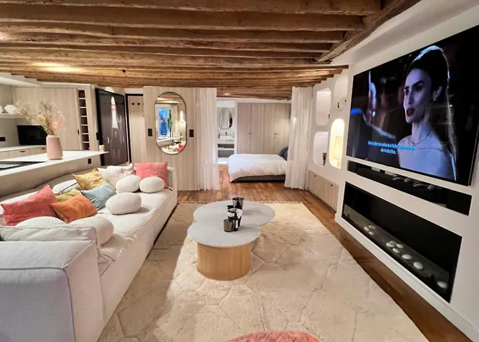 Luxe Louvre Apartament *